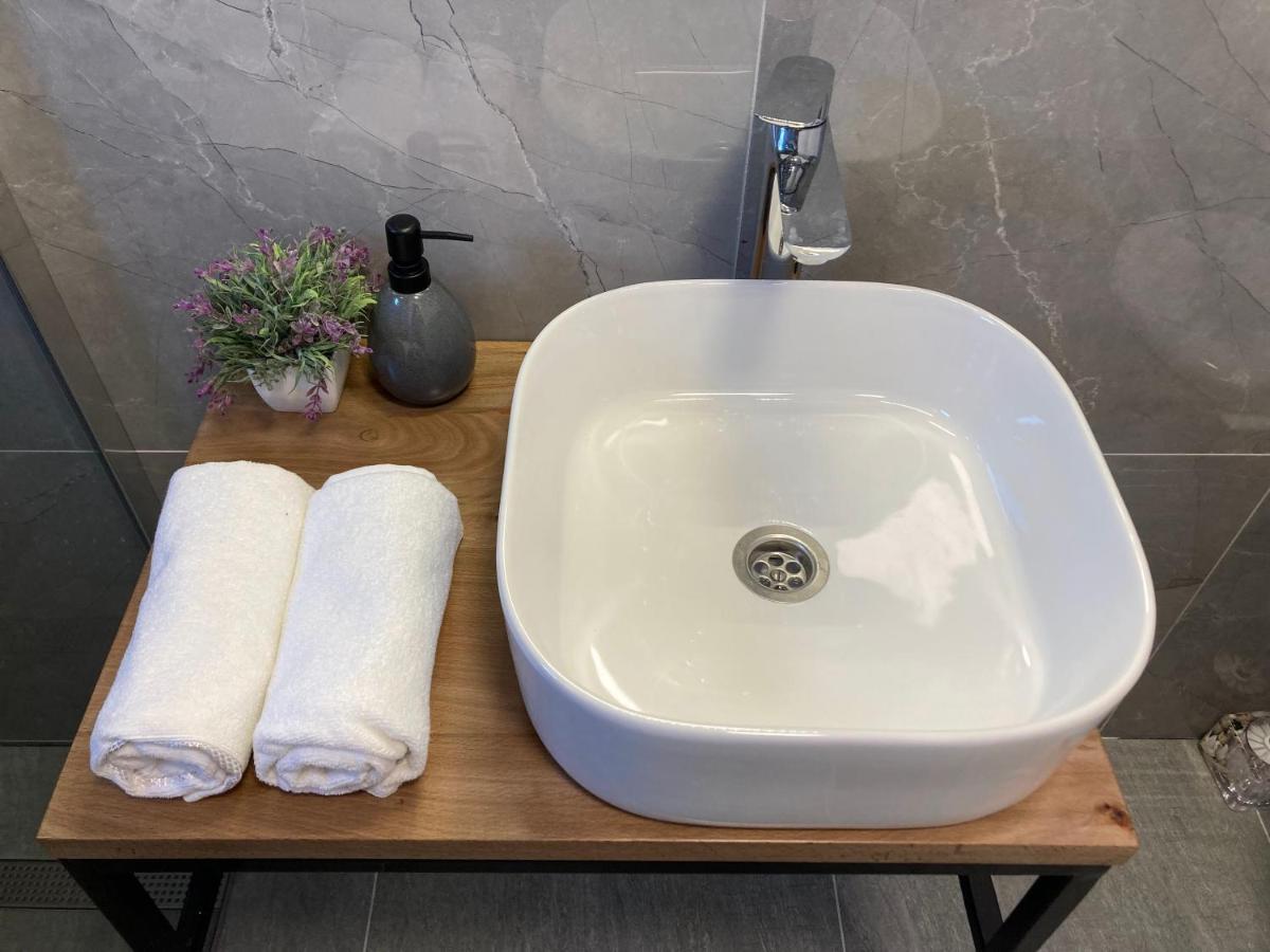 Apartmani Dorijan 沃希 外观 照片